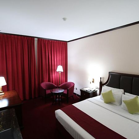 Grand Mayfair Hotel Dubaj Zewnętrze zdjęcie