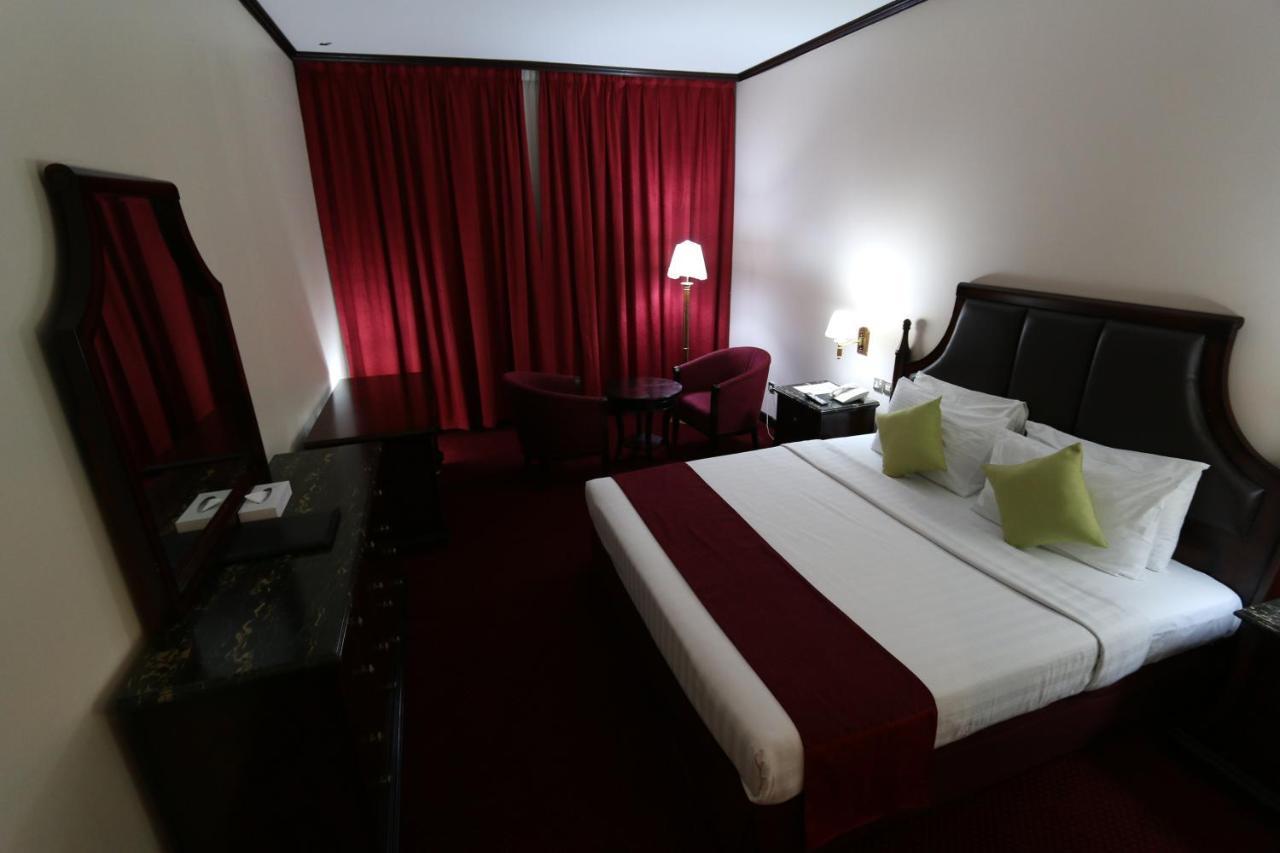 Grand Mayfair Hotel Dubaj Zewnętrze zdjęcie